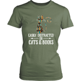 "Cats and books" Women's Fitted T-shirt - Gifts For Reading Addicts